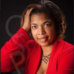 Meet your Posher, Dina kaye